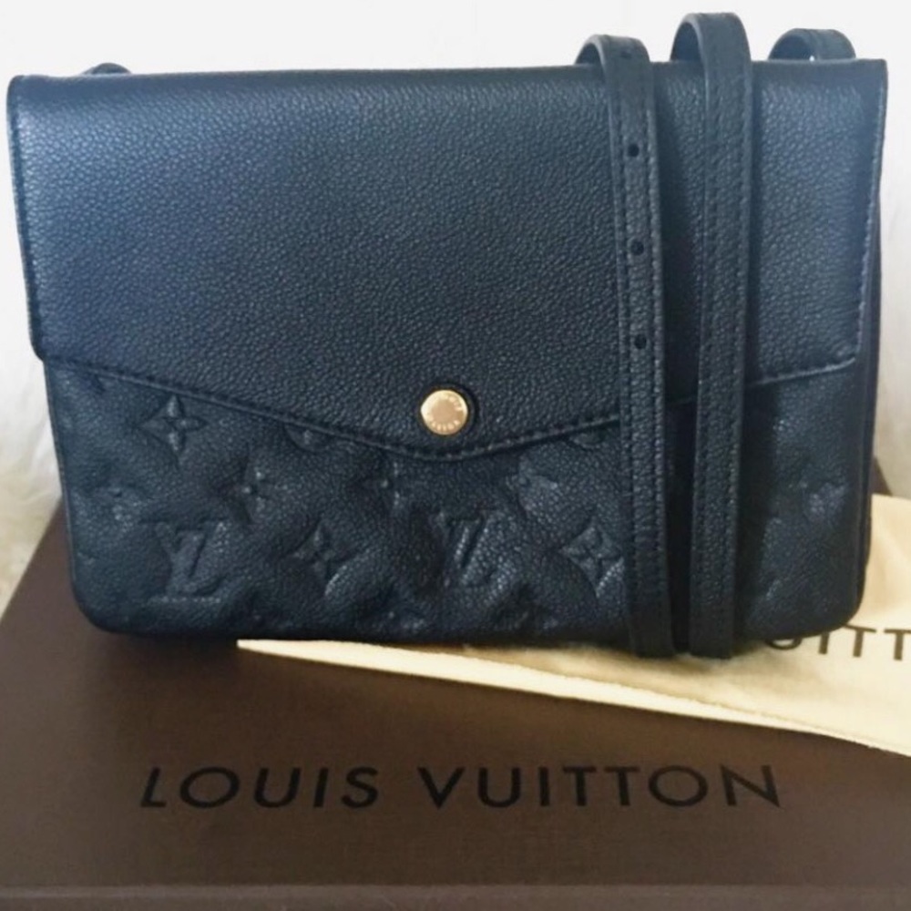 💎✨ BEAUTIFUL ✨💎 RARE BLACK NOIR CROSSBODY TWICE LOUIS VUITTON W/RECEIPT